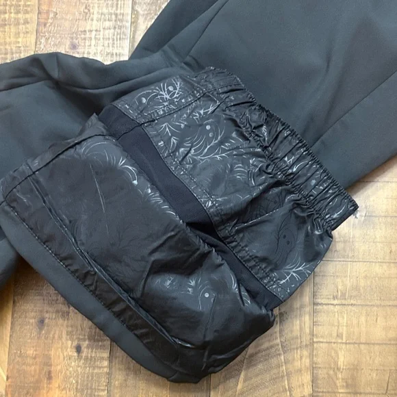 The North Face black TNF Apex Pants women’s inseam 30 waist 15 - Picture 9 of 10